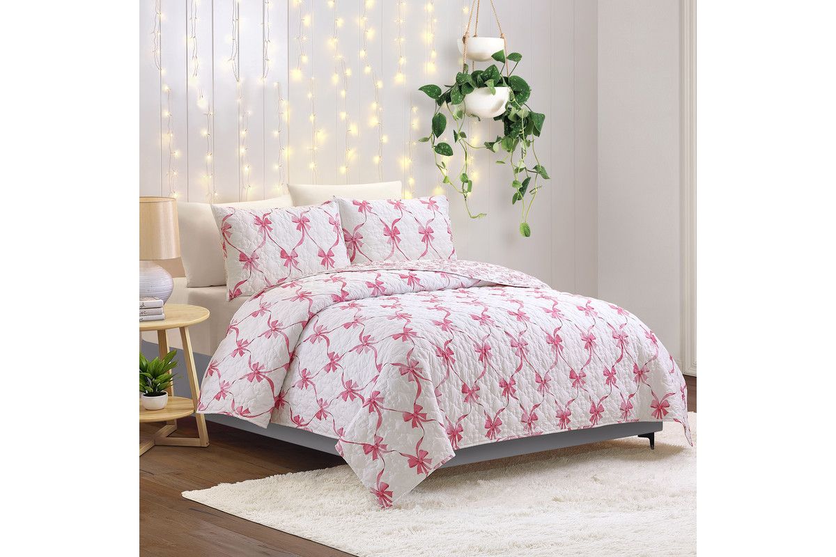 Abigail Bow Reversible Quilt Set