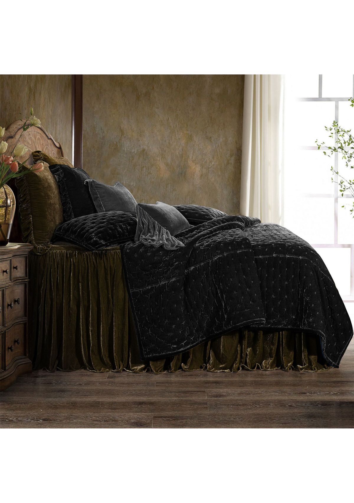 HiEnd Accents Stella Solid Color Faux Silk Velvet Romantic Modern Rustic 1 Piece Quilt