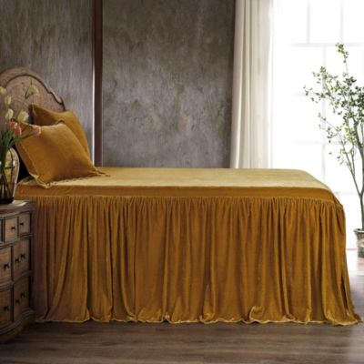HiEnd Accents Stella Faux Silk Velvet Ruffle Skirt Bedspread Set with Pillow Shams, King/California King