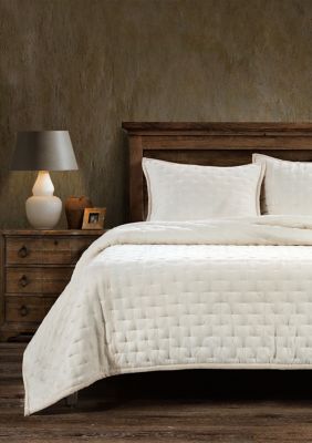 HiEnd Accents Stella Solid Color Faux Silk Velvet Romantic Modern Rustic 3 Piece Quilt Set with Pillow Shams, Queen