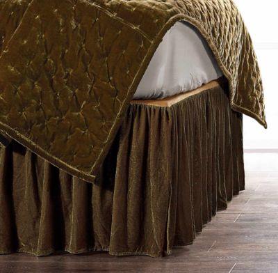 HiEnd Accents Stella Faux Silk Velvet Romantic Western Bed Skirt, 1PC, Green, King