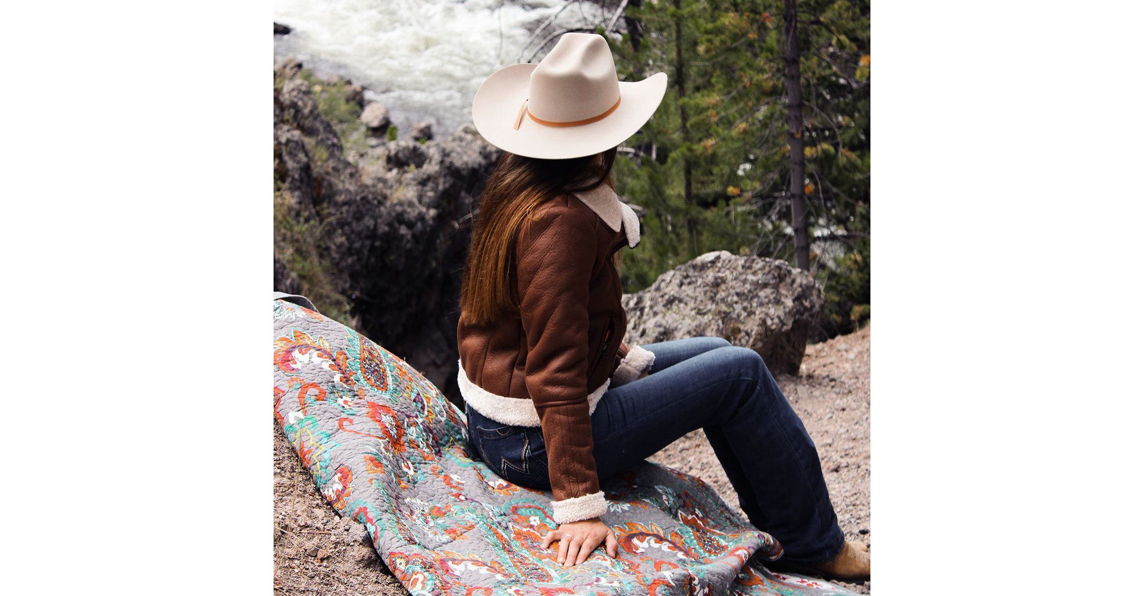 Abbie Western Paisley Reversible Quilt Set