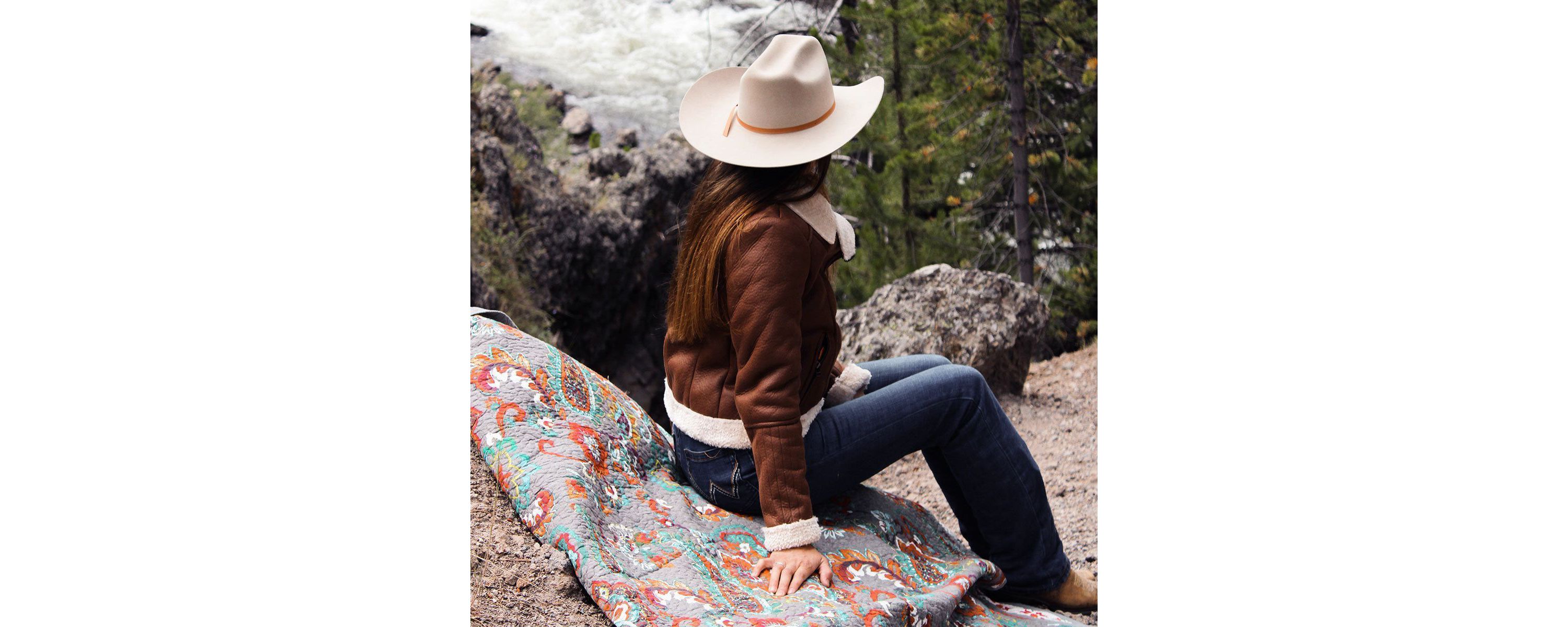 Abbie Western Paisley Reversible Quilt Set