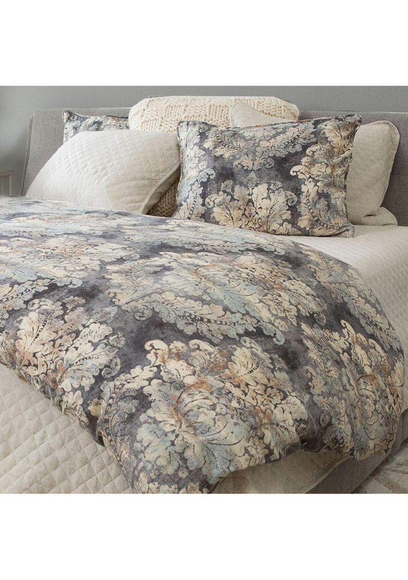 Victoria Damask Bedding Set