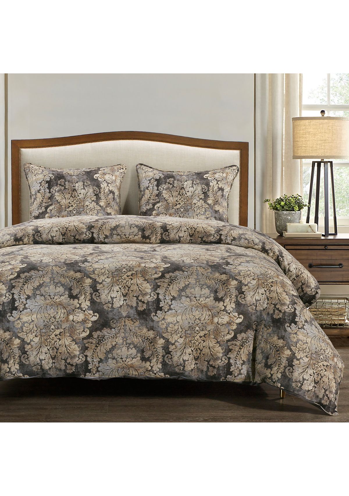 Victoria Damask Bedding Set