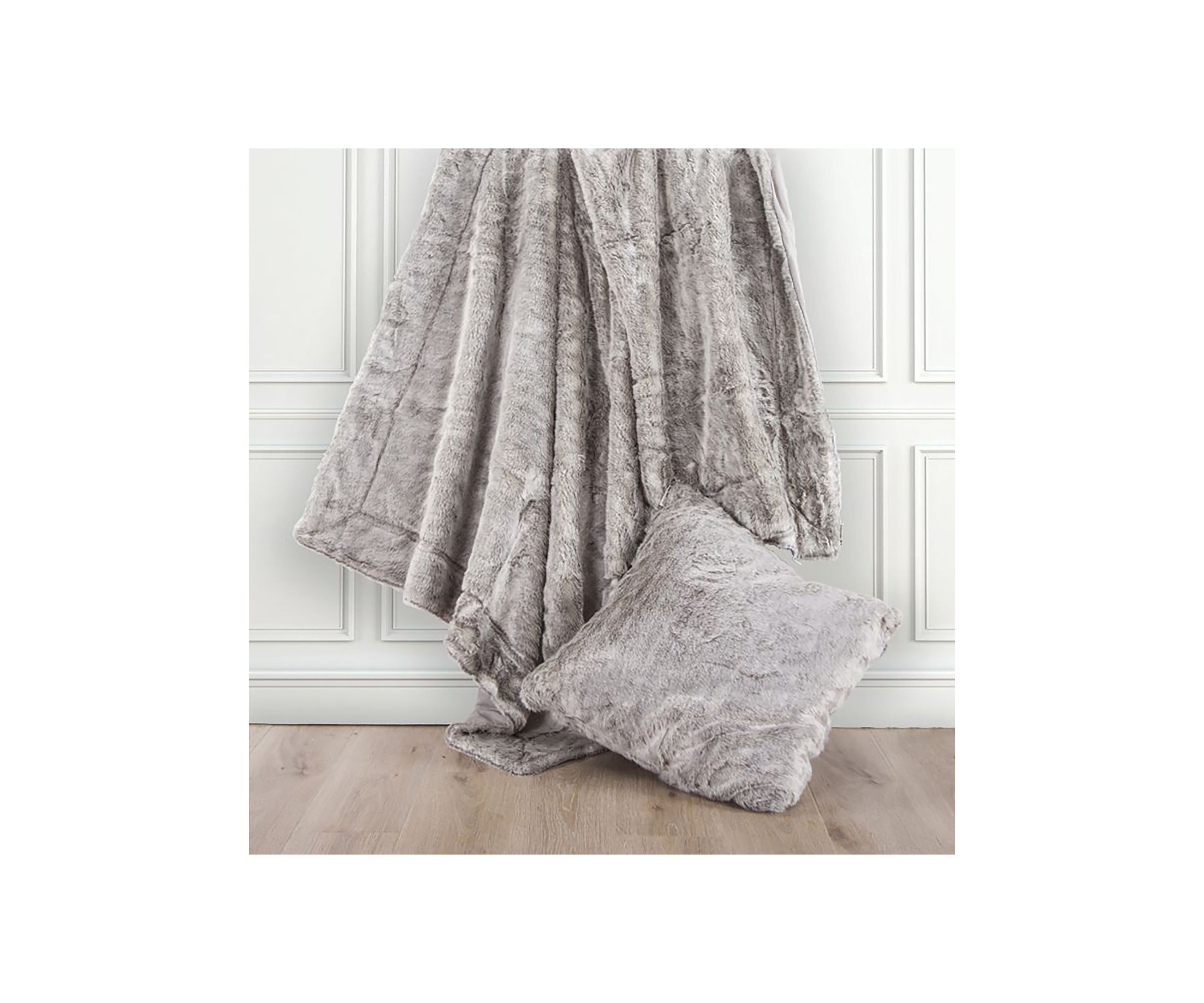 Oversized Arctic Bear Throw Blanket