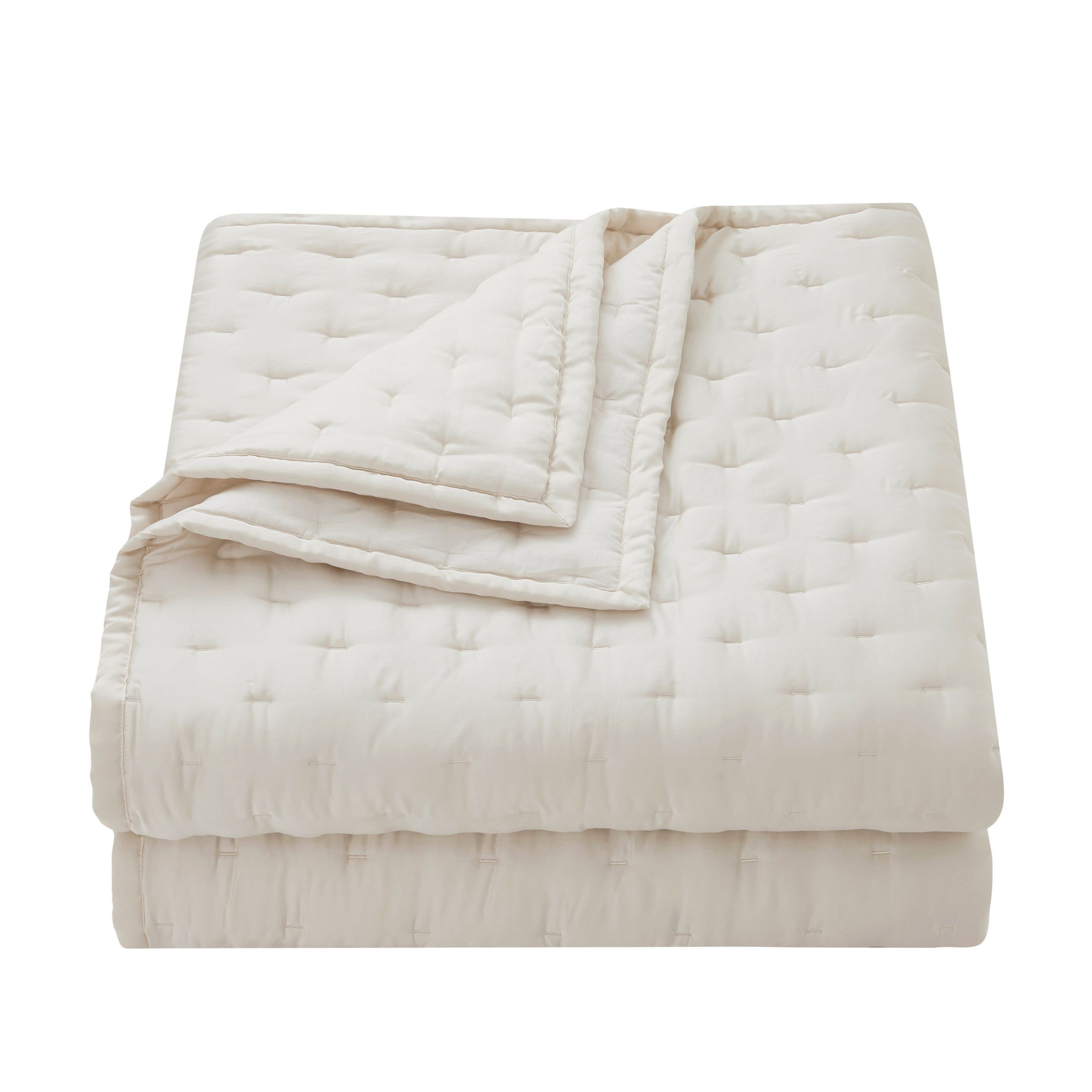 HiEnd Accents Premium 100% Lyocell Silky Soft Modern Contemporary 1 Piece Quilt