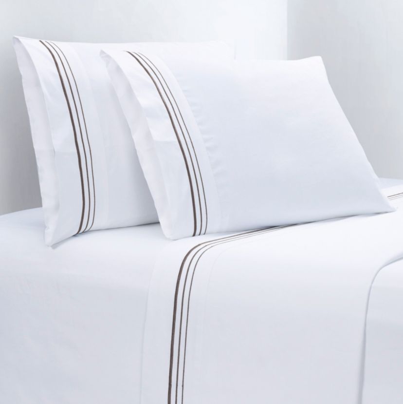 Embroidered Border Sheet Set