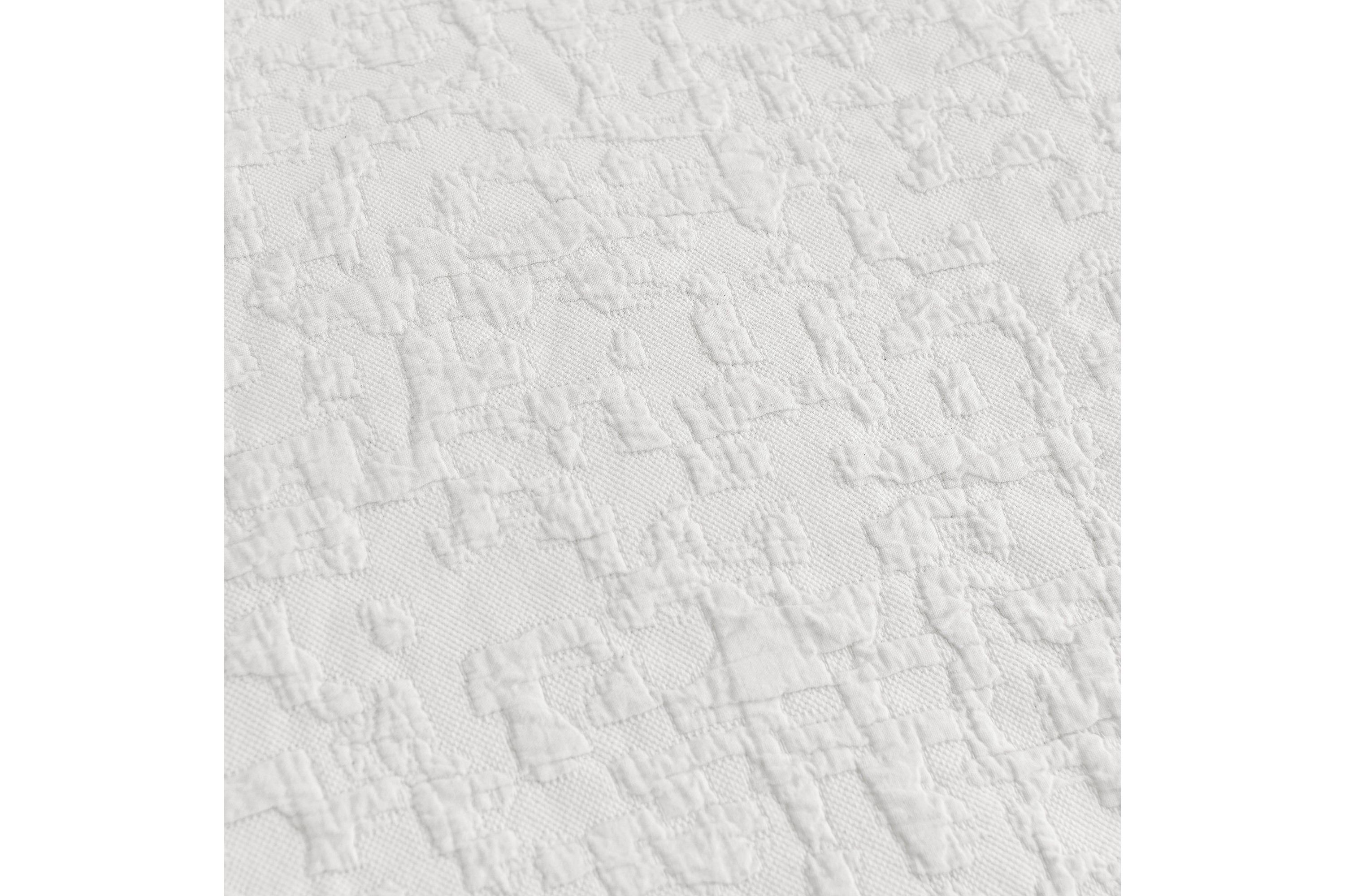 Porto Matelassé Comforter Set