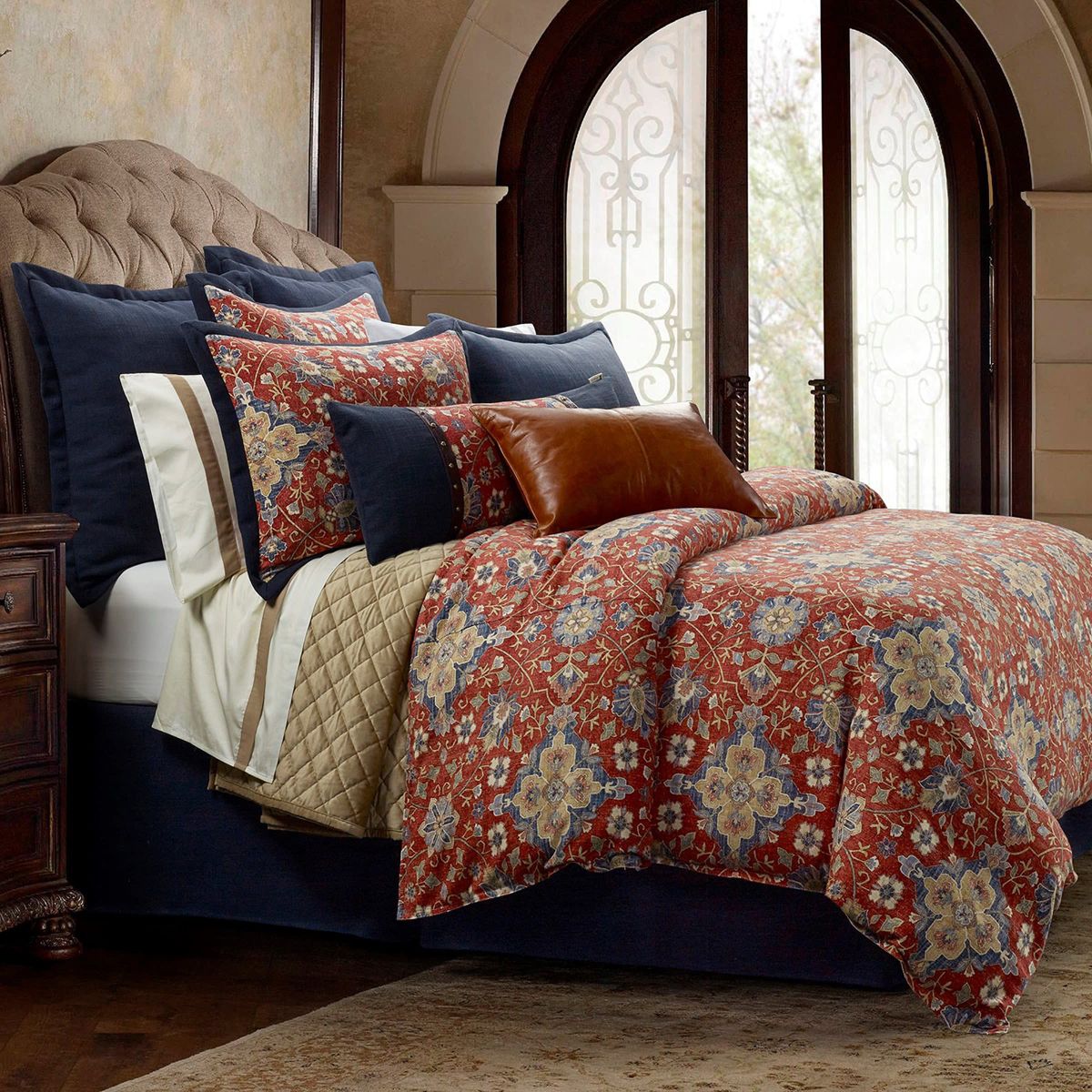 Melinda Washed Linen Vintage Floral Medallion Comforter Set, 3 Piece