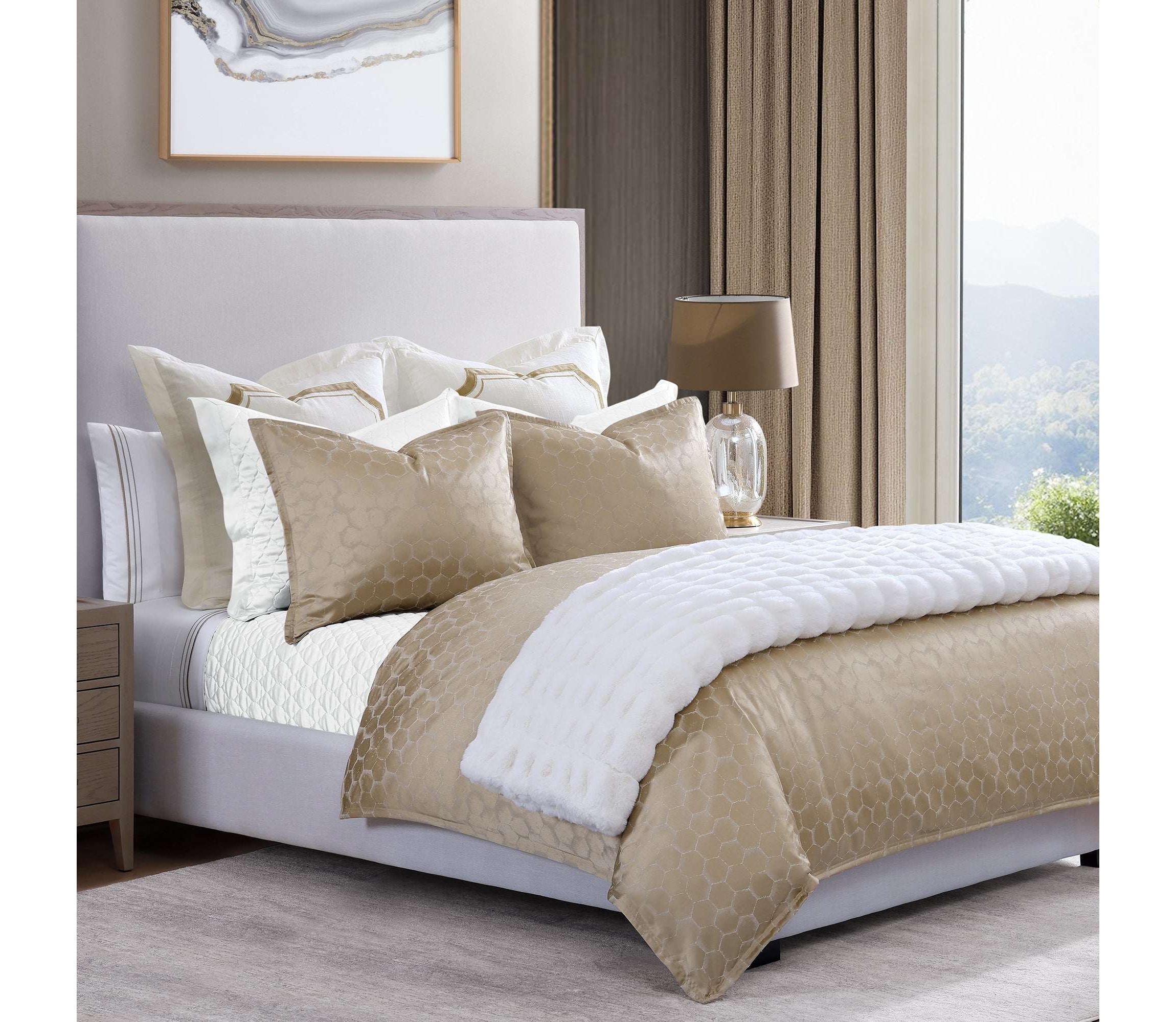 Honeycomb Jacquard Comforter Set, 3-Piece