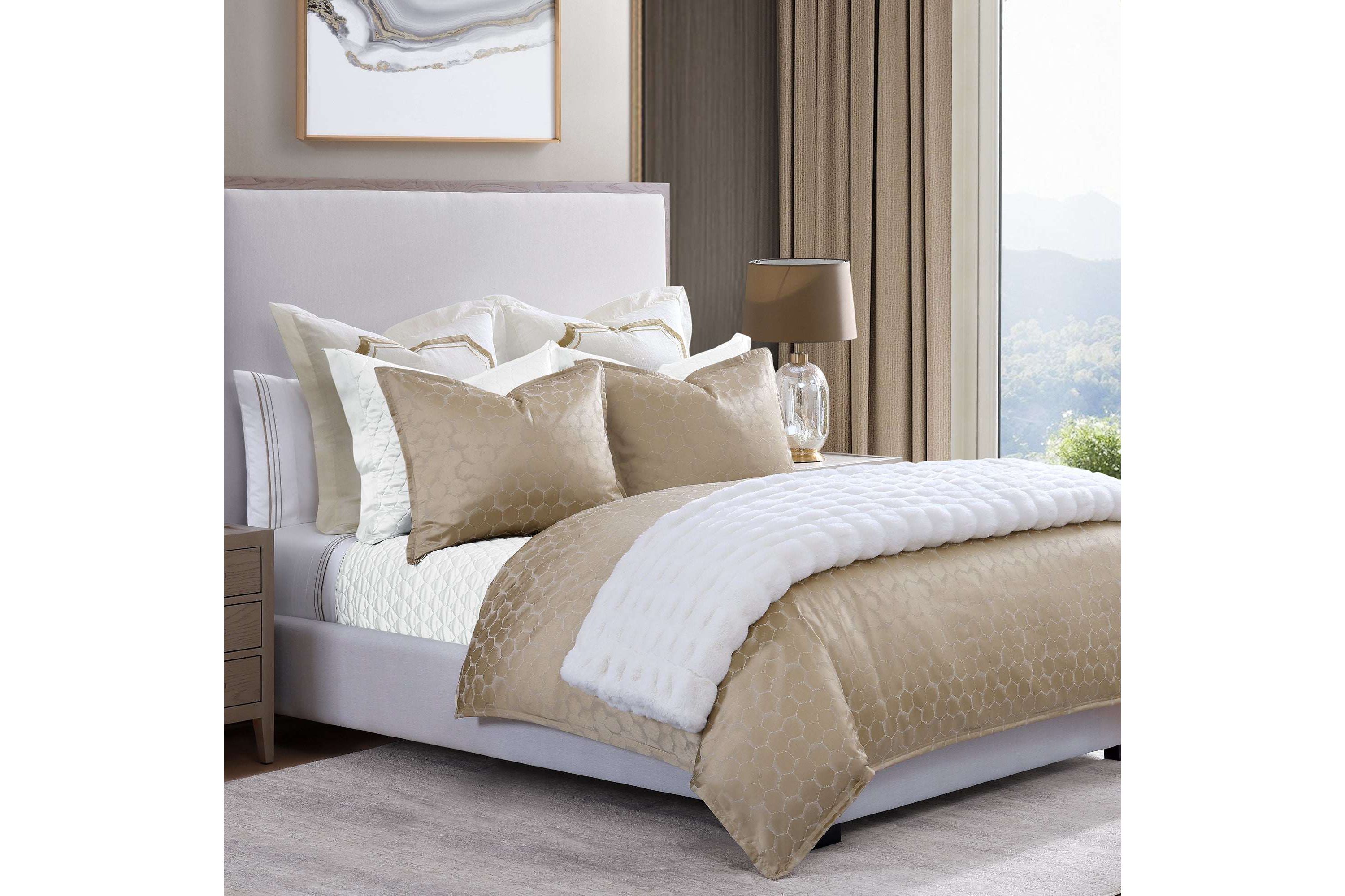 Honeycomb Jacquard Comforter Set, 3-Piece