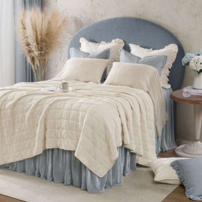 HiEnd Accents Stella Faux Silk Velvet Double Box Stitch Modern Rustic 3 Piece Quilt Set, King/California King