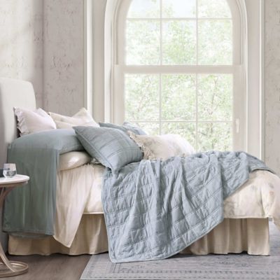 HiEnd Accents Stella Faux Silk Velvet Double Box Stitch Modern Rustic 3 Piece Quilt Set, Blue, King/California King
