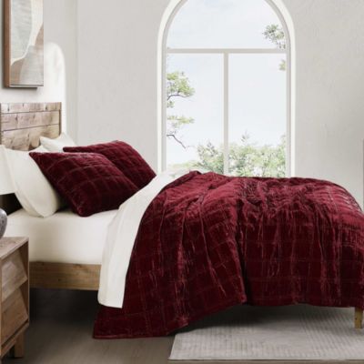 HiEnd Accents Stella Faux Silk Velvet Double Box Stitch Modern Rustic 3 Piece Quilt Set, Red, King/California King