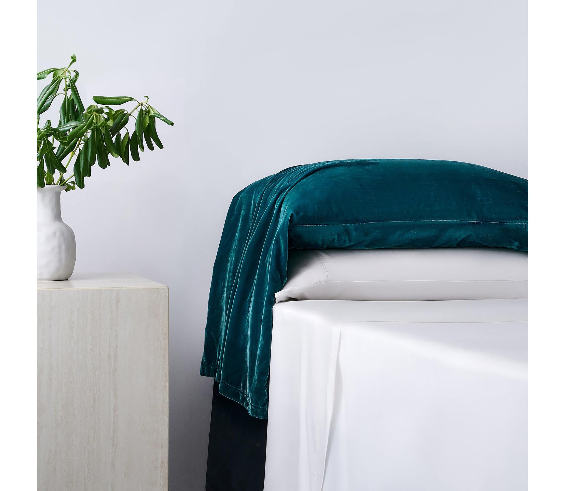 HiEnd Accents Stella Faux Silk Velvet Romantic Western Waterfall 2 Piece Pillowcase Set