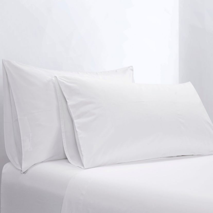 Saturday Linens by HiEnd Accents Vesper 350TC Sateen Classic Hotel Style 4 Piece Sheet Set