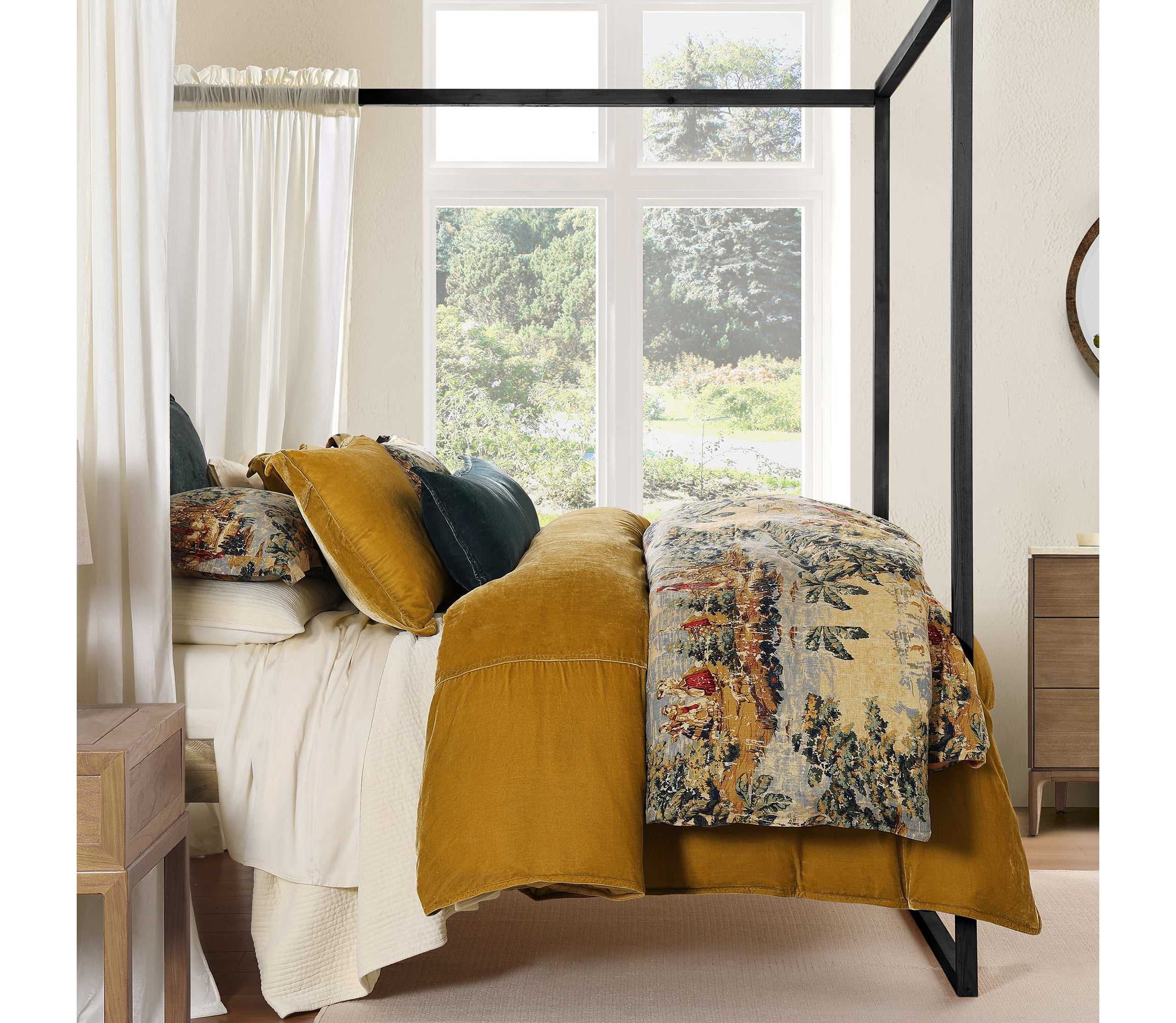 HiEnd Accents Provence Vintage Toile Washed Linen 3 Piece Duvet Cover Set