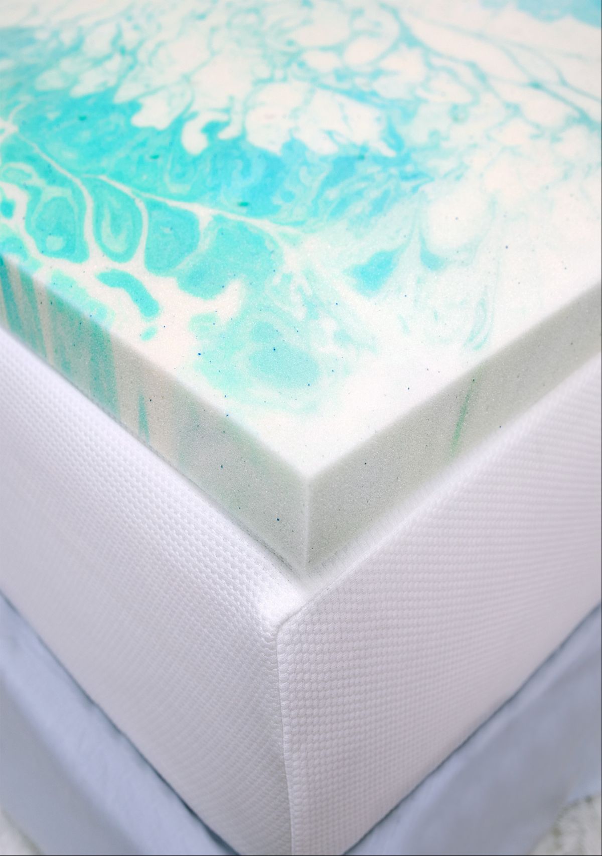 2 Inch Gel Swirl Memory Foam Mattress Topper