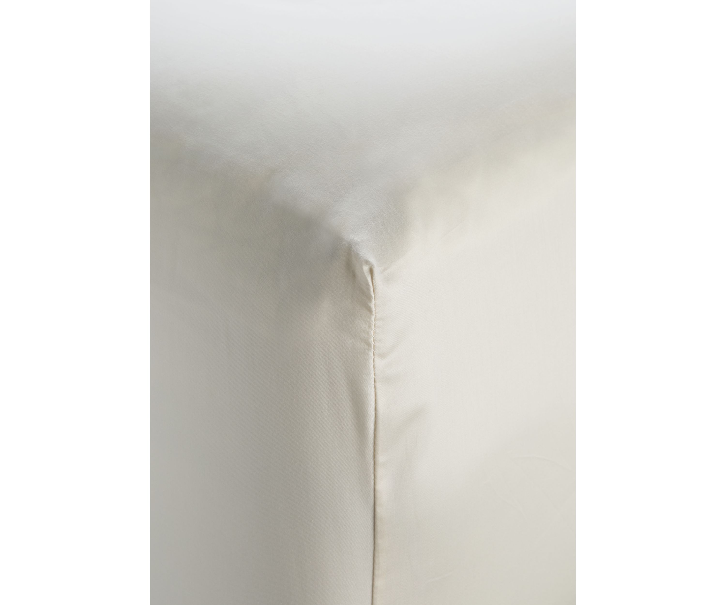 300 Thread Count Solid Fitted Sheet