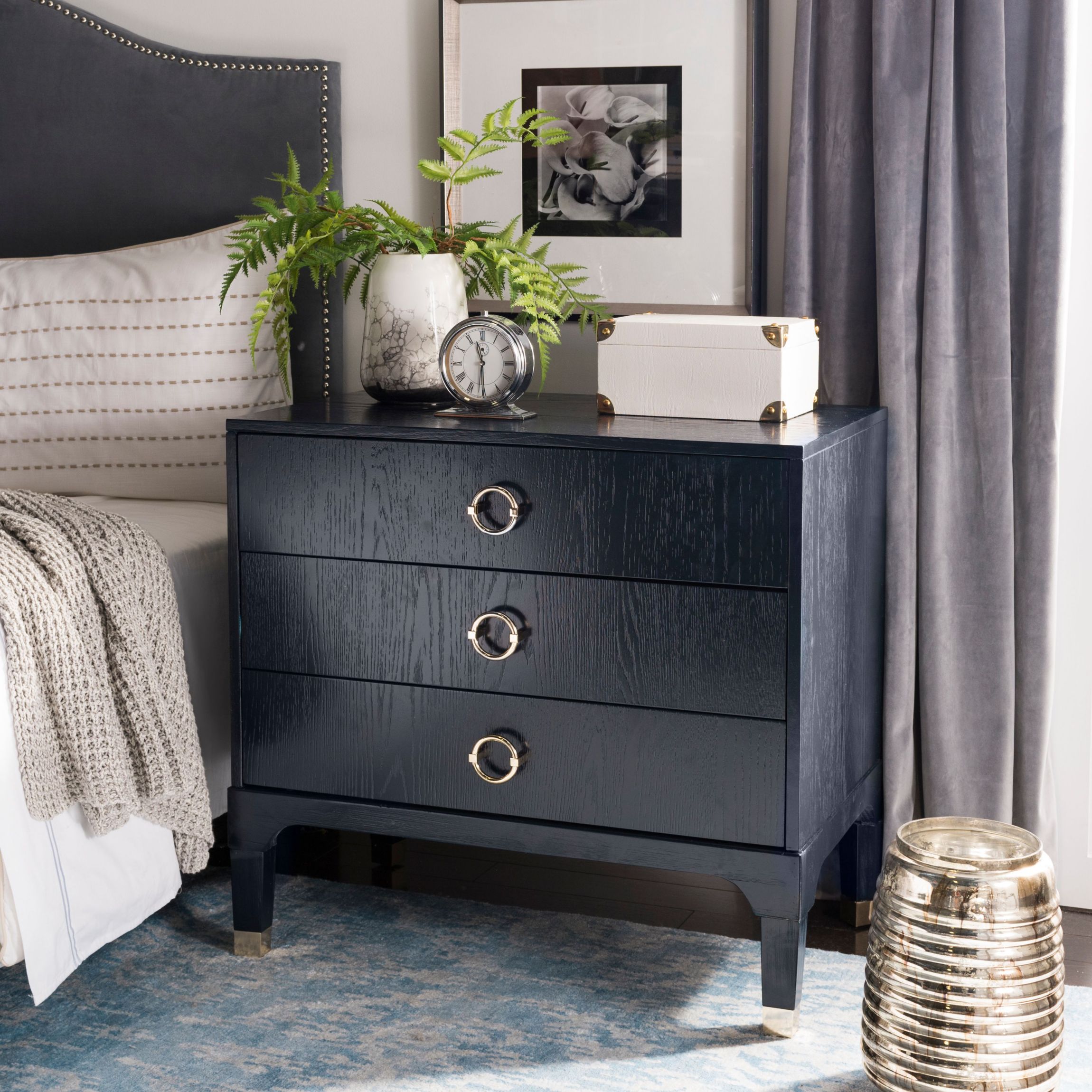 Lorna Night Stand