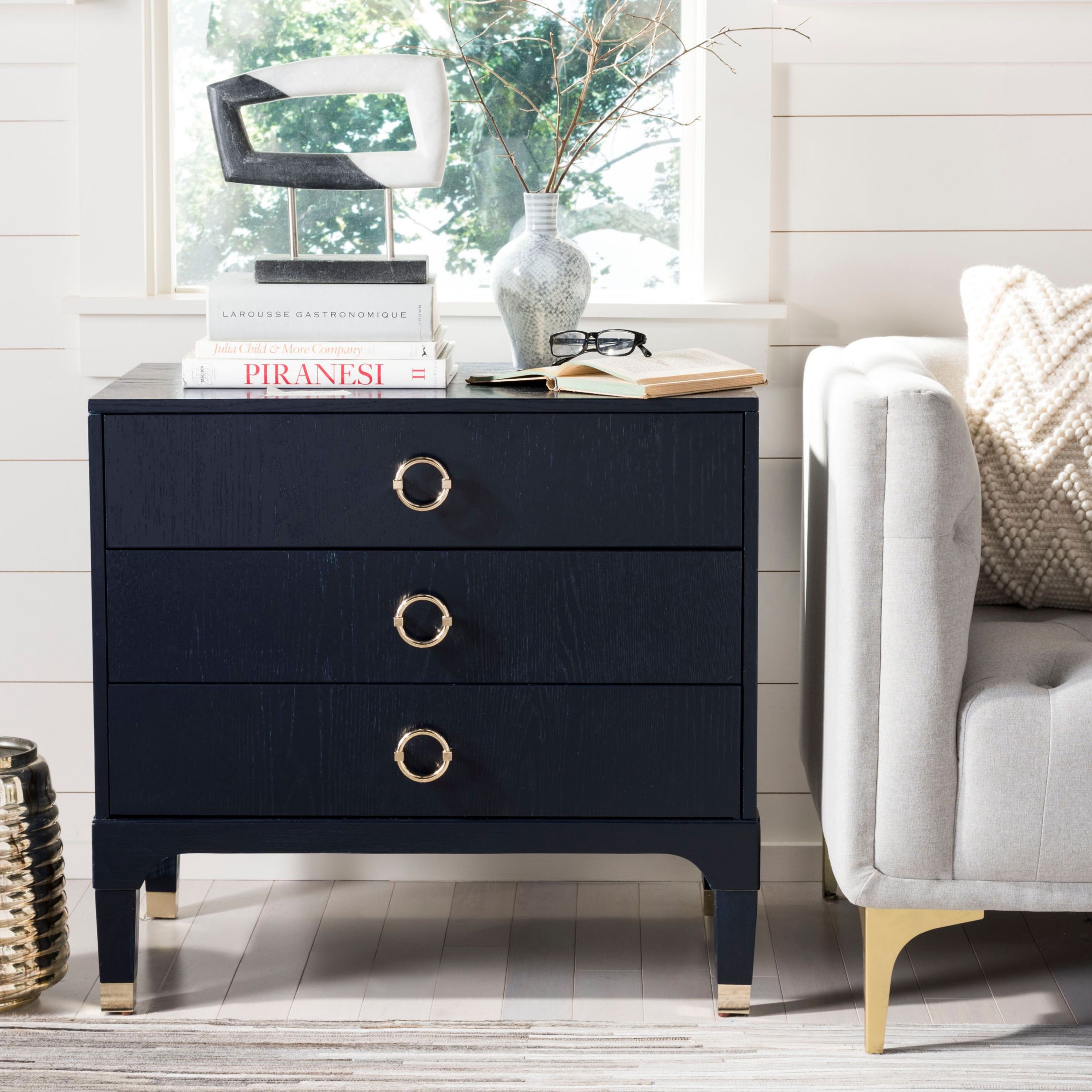 Lorna Night Stand
