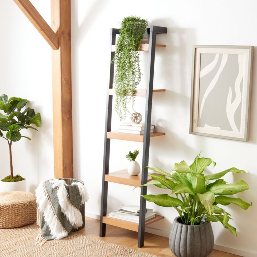 Yassi Leaning Etagere