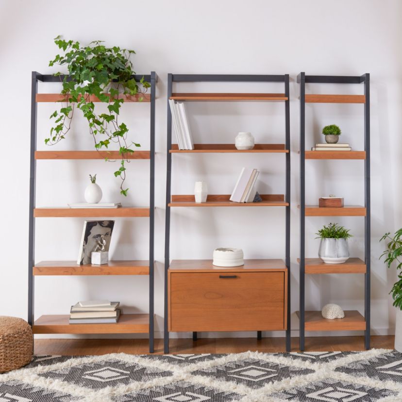 Yassi Leaning Etagere