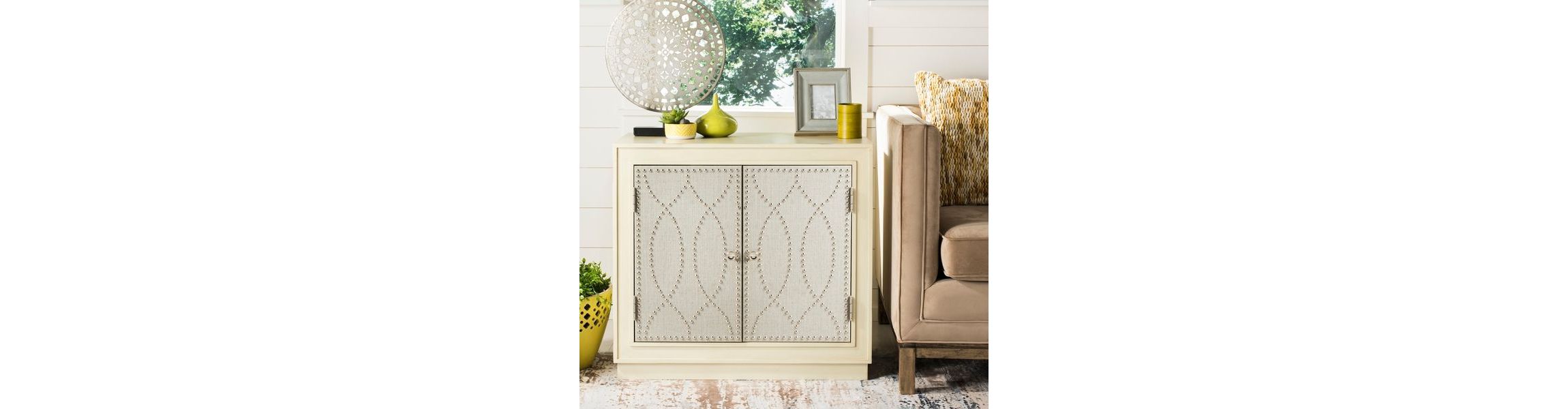 Yuna 2 Door Chest