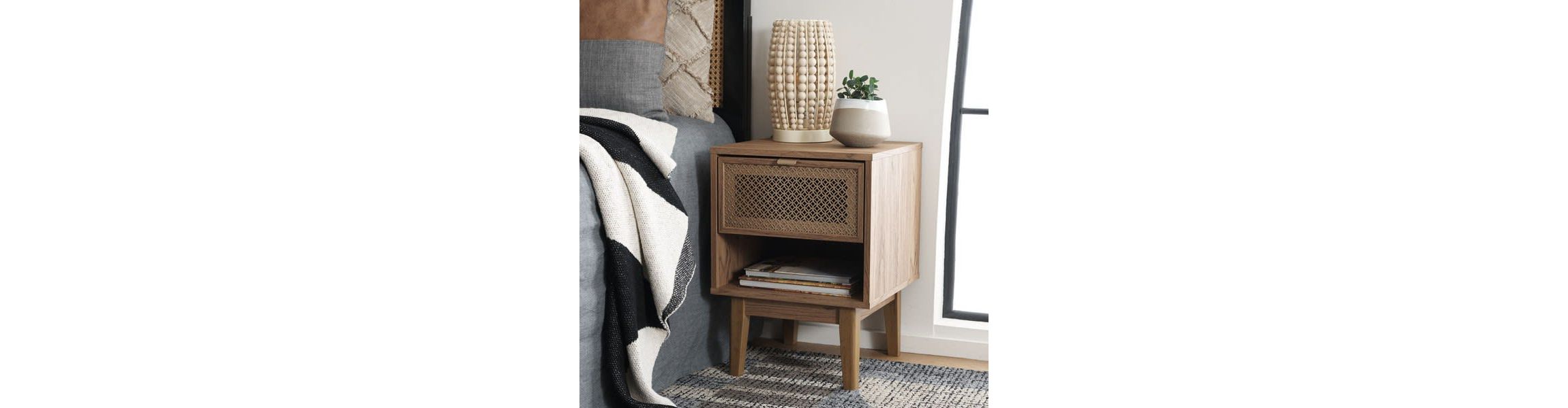Ceu 1 Drawer Night Stand