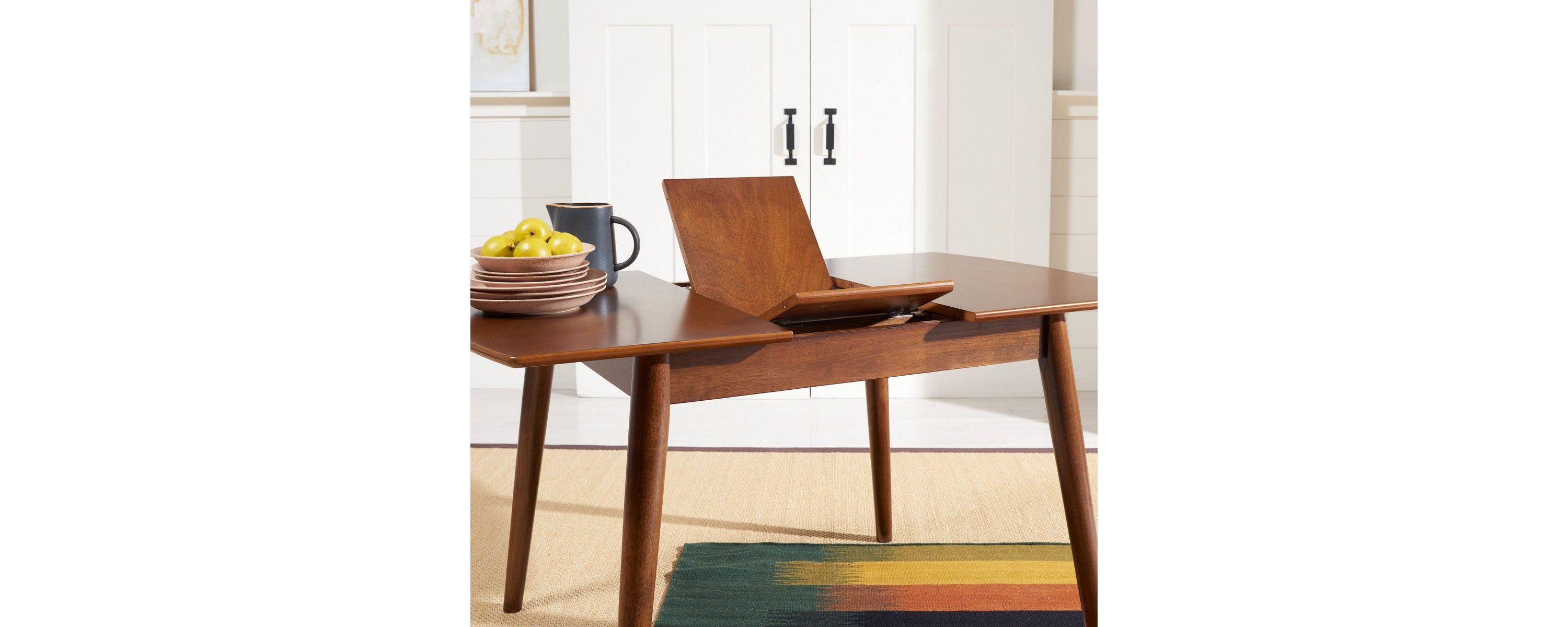 Varda Manual Dining Table