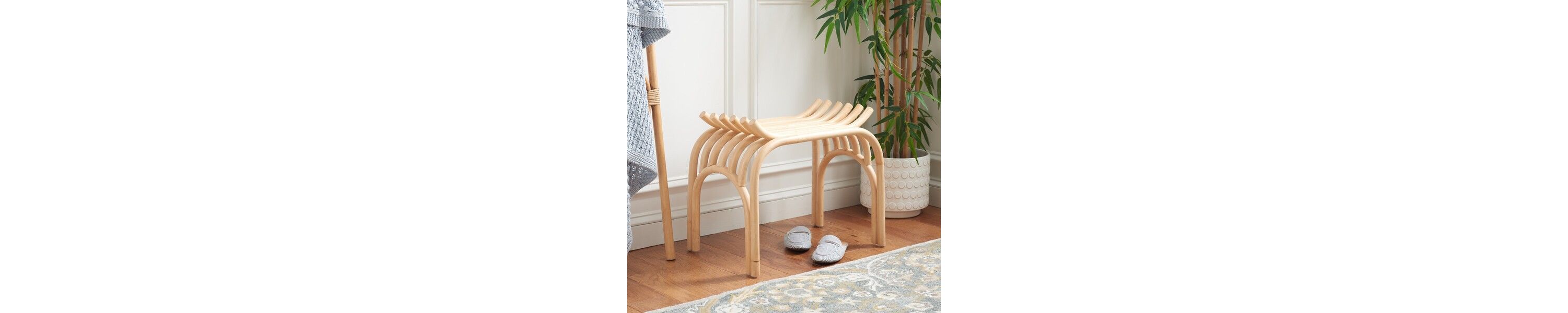 Strix Curved Rattan Stool