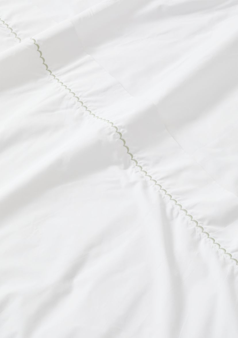 300 Thread Count Embroidered Sheet Set