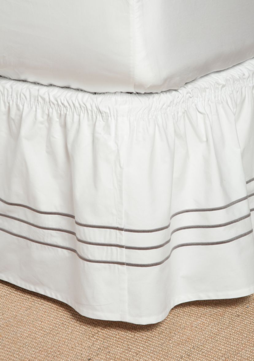 Triple Baratta Bedskirt