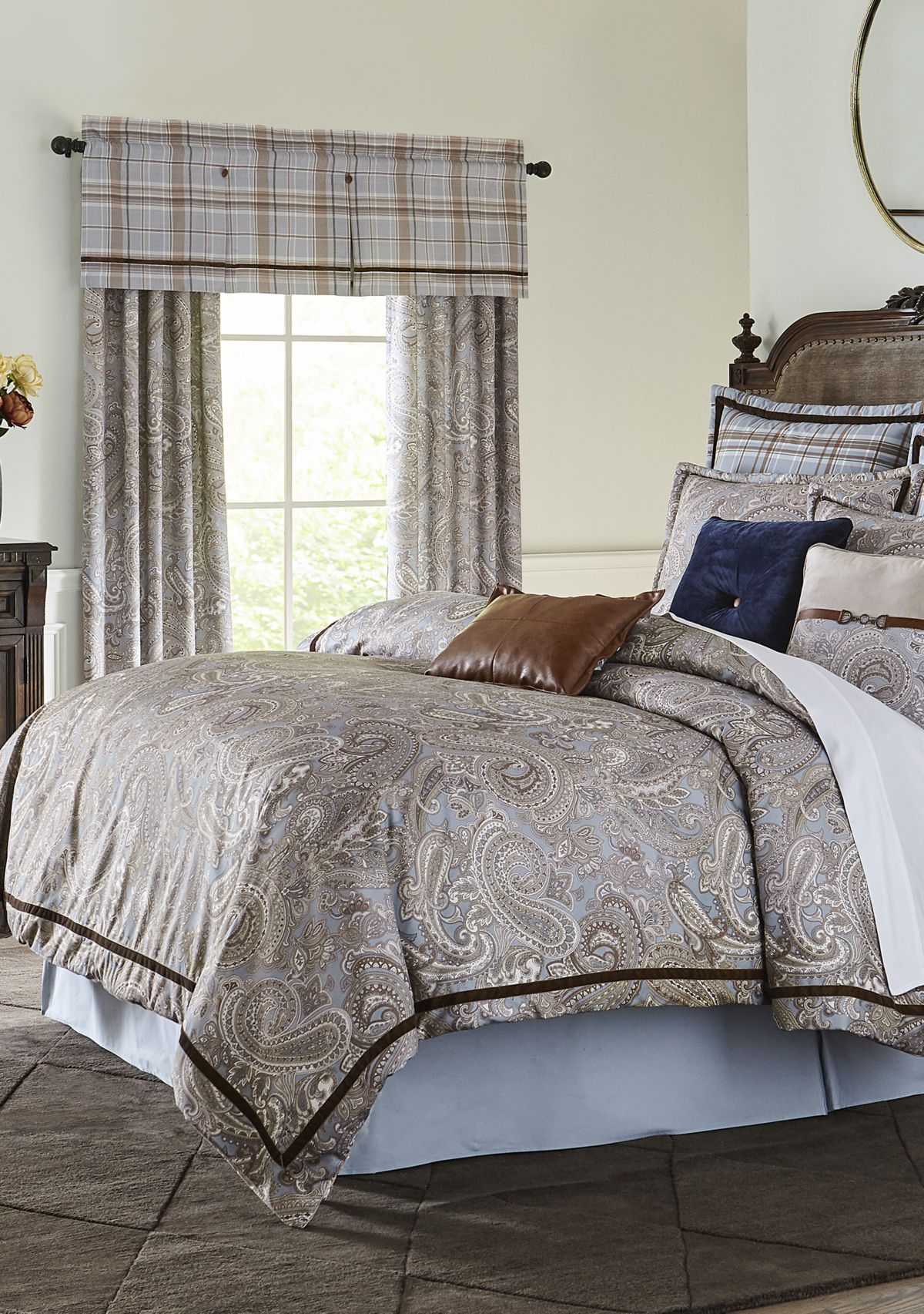 Newport Comforter Set
