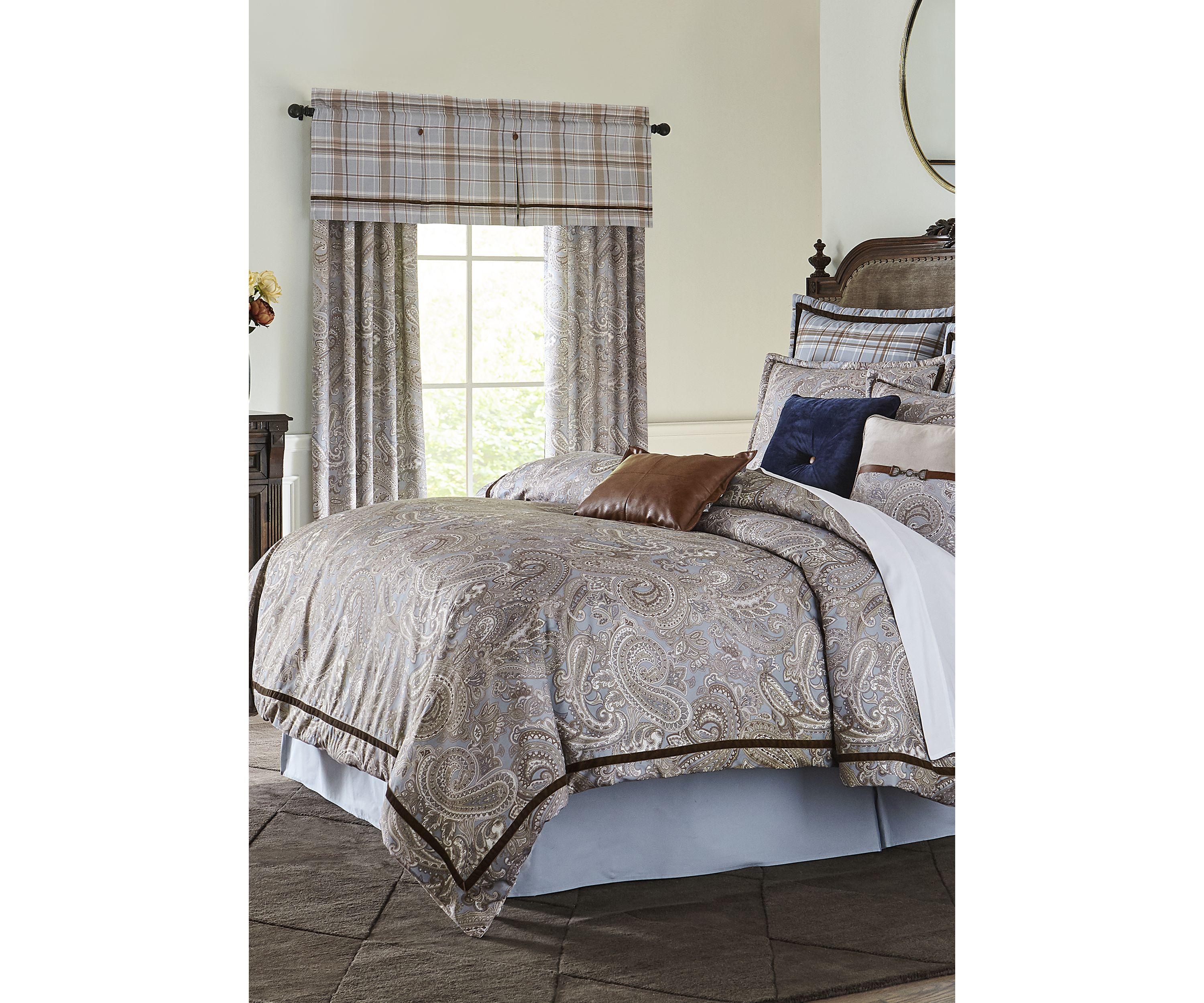 Newport Comforter Set