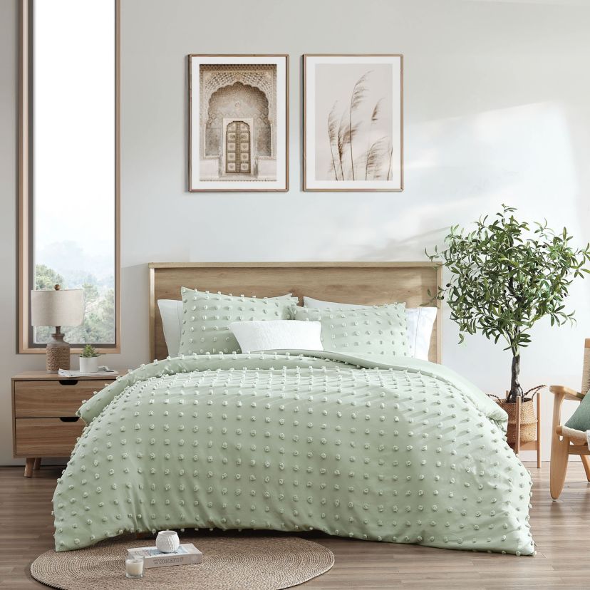 3-Piece Pom Pom Comforter Set