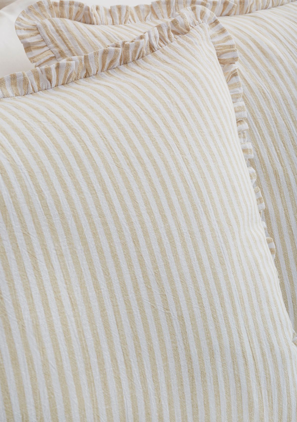 	  Seersucker Comforter Set 