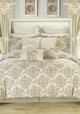 Hailee Comforter Set