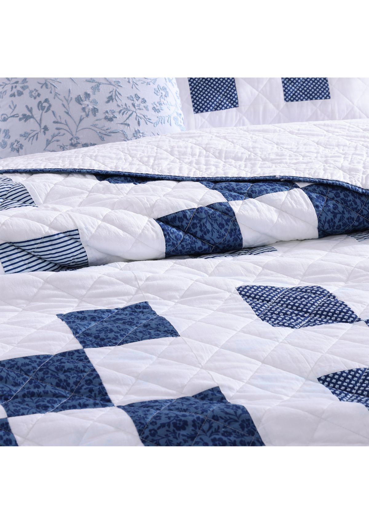 Block Checkerboard 3-Piece Quilt Set