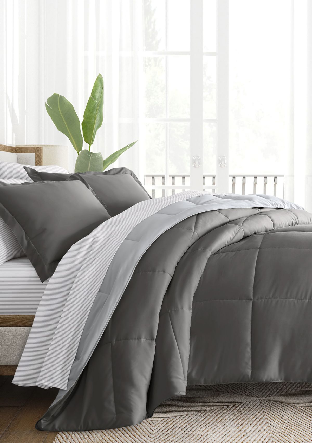 Bedding Bundle, Reversible Microfiber Comforter Set and Patterned Sheet Set