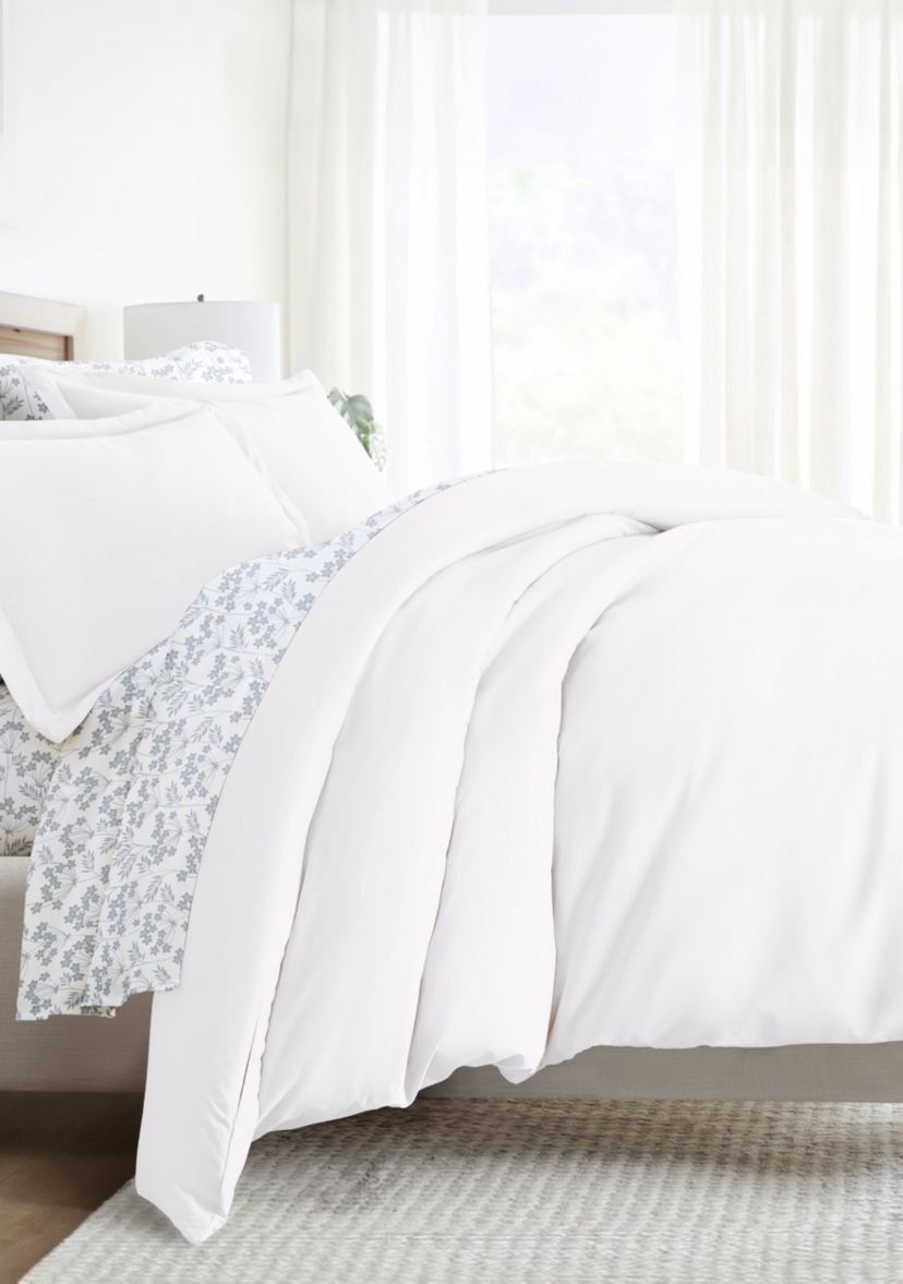 Bedding Bundle, Solid Duvet Cover Set, White Comforter and Patterned Sheet Set
