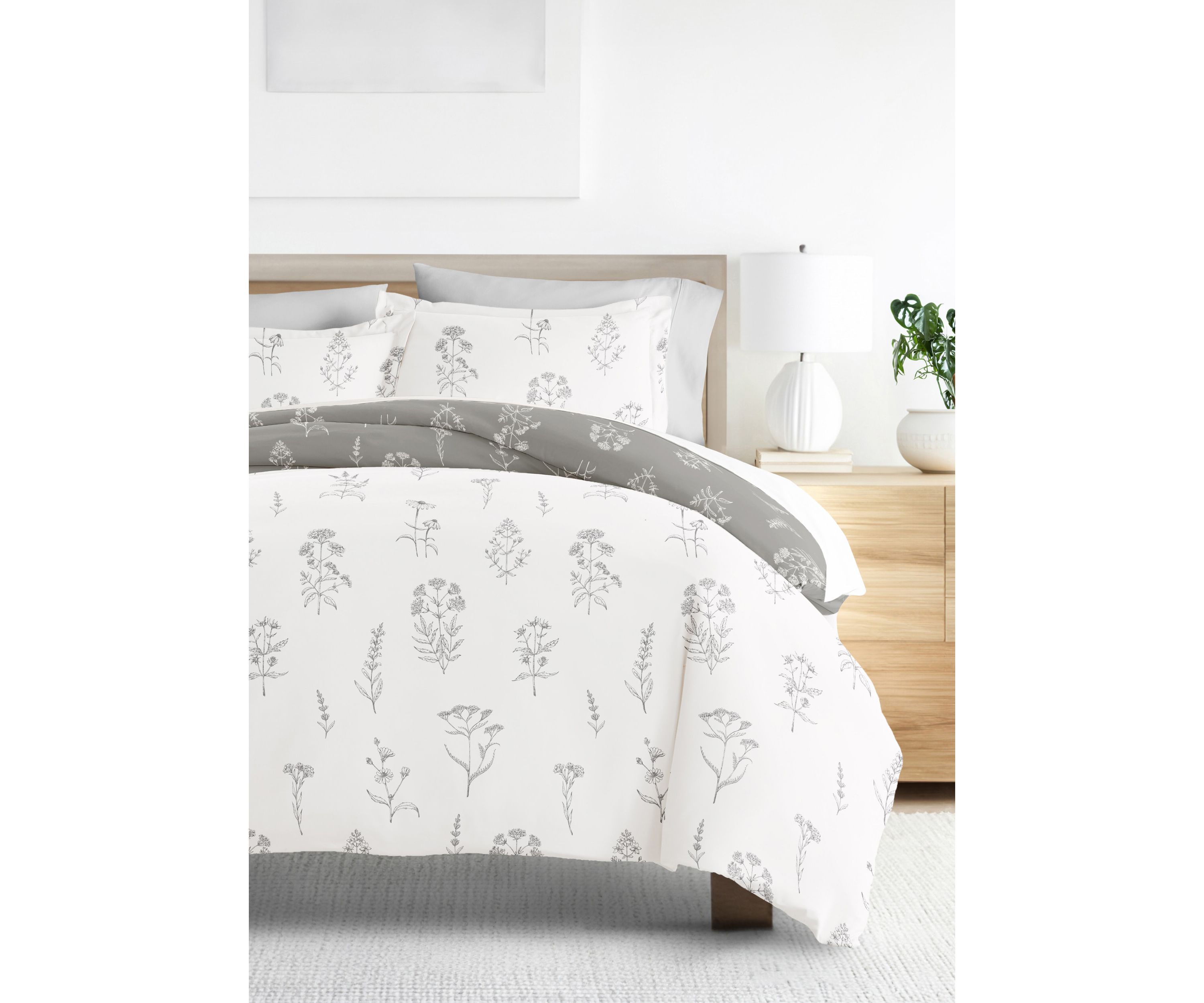 Bedding Bundle, Patterned Duvet Cover Set, White Comforter and Solid Sheet Set