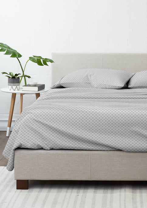 Luxury Inn Premium Ultra Soft Quadrafoil Pattern Bed