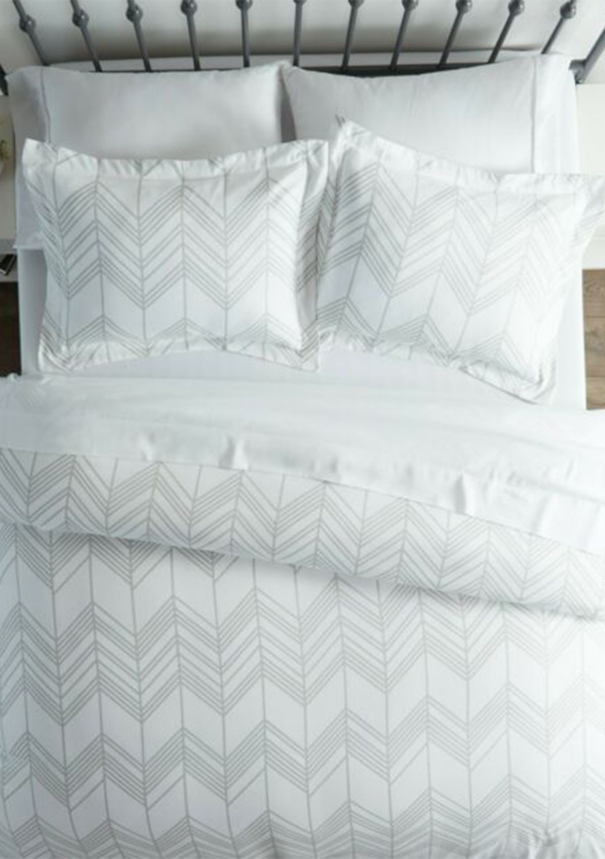Premium Ultra Soft Alps Chevron Pattern Duvet Cover Set