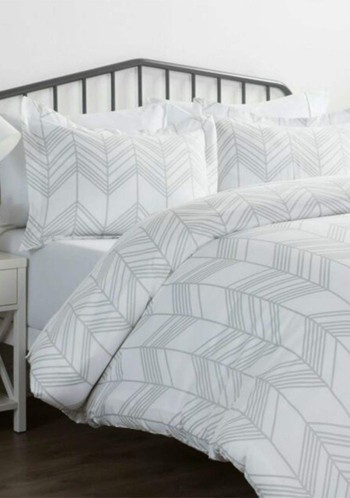 Premium Ultra Soft Alps Chevron Pattern Duvet Cover Set
