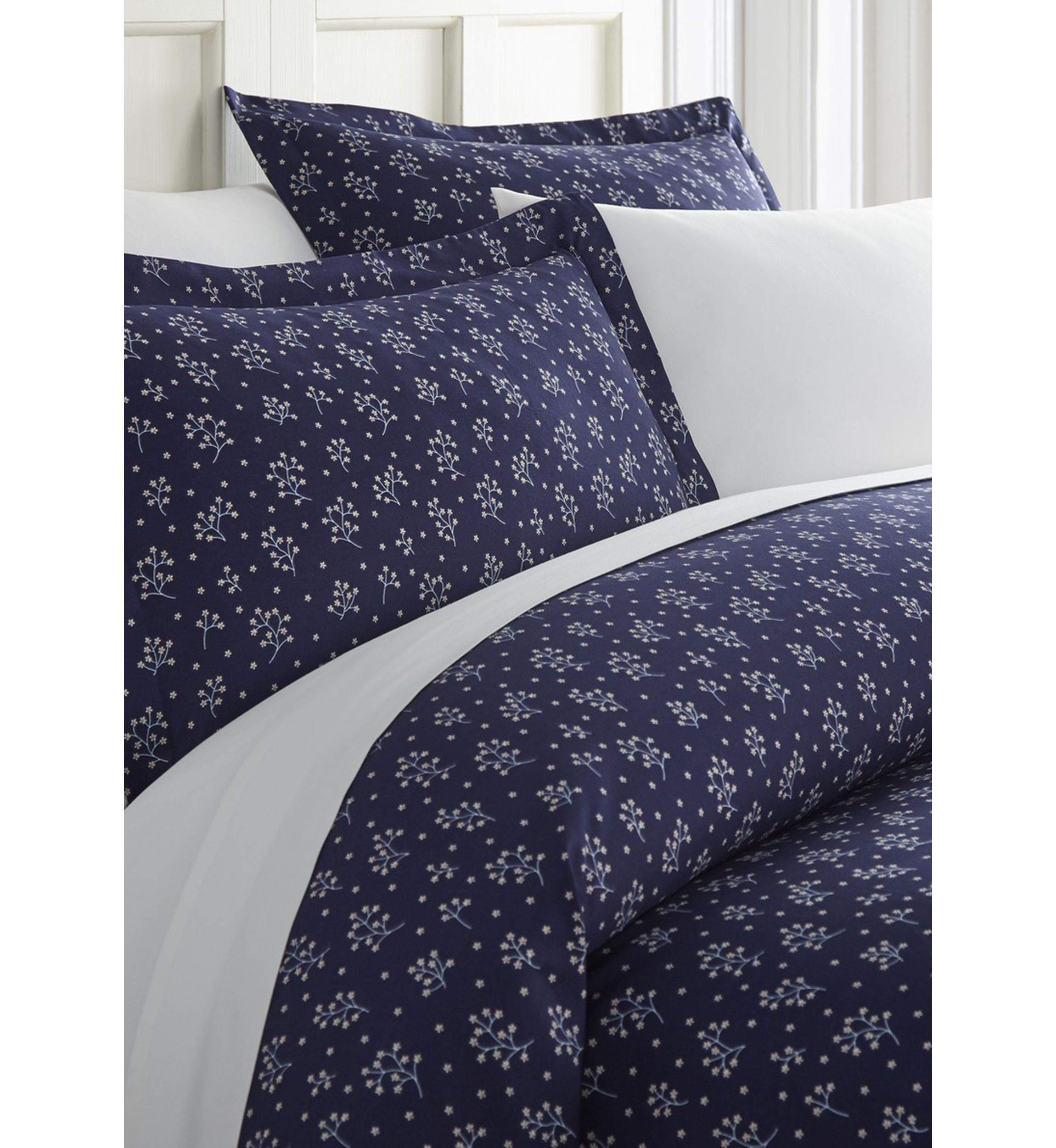 Premium Ultra Soft Midnight Blossoms Pattern 3 Piece Duvet Cover Set