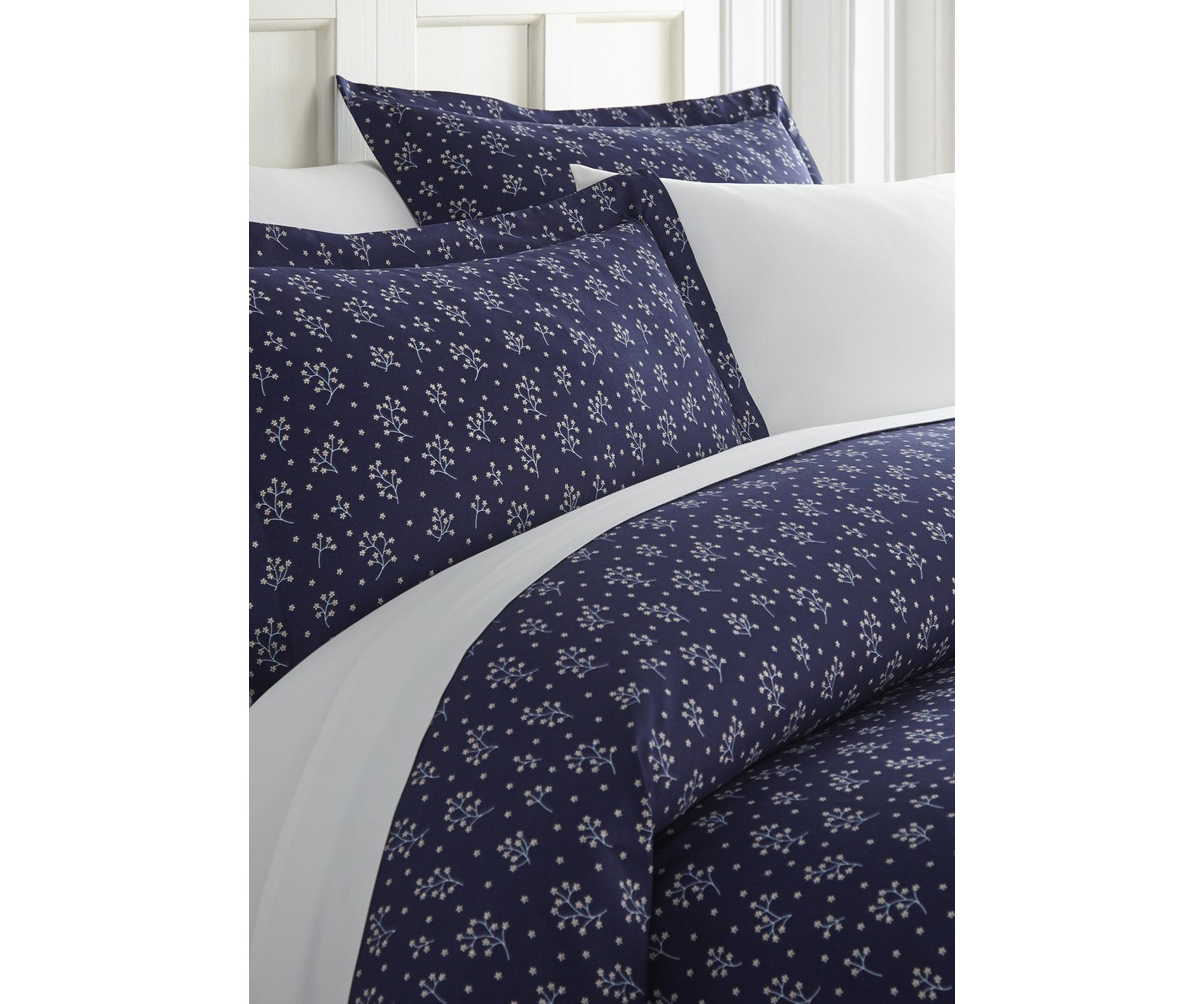 Premium Ultra Soft Midnight Blossoms Pattern 3 Piece Duvet Cover Set