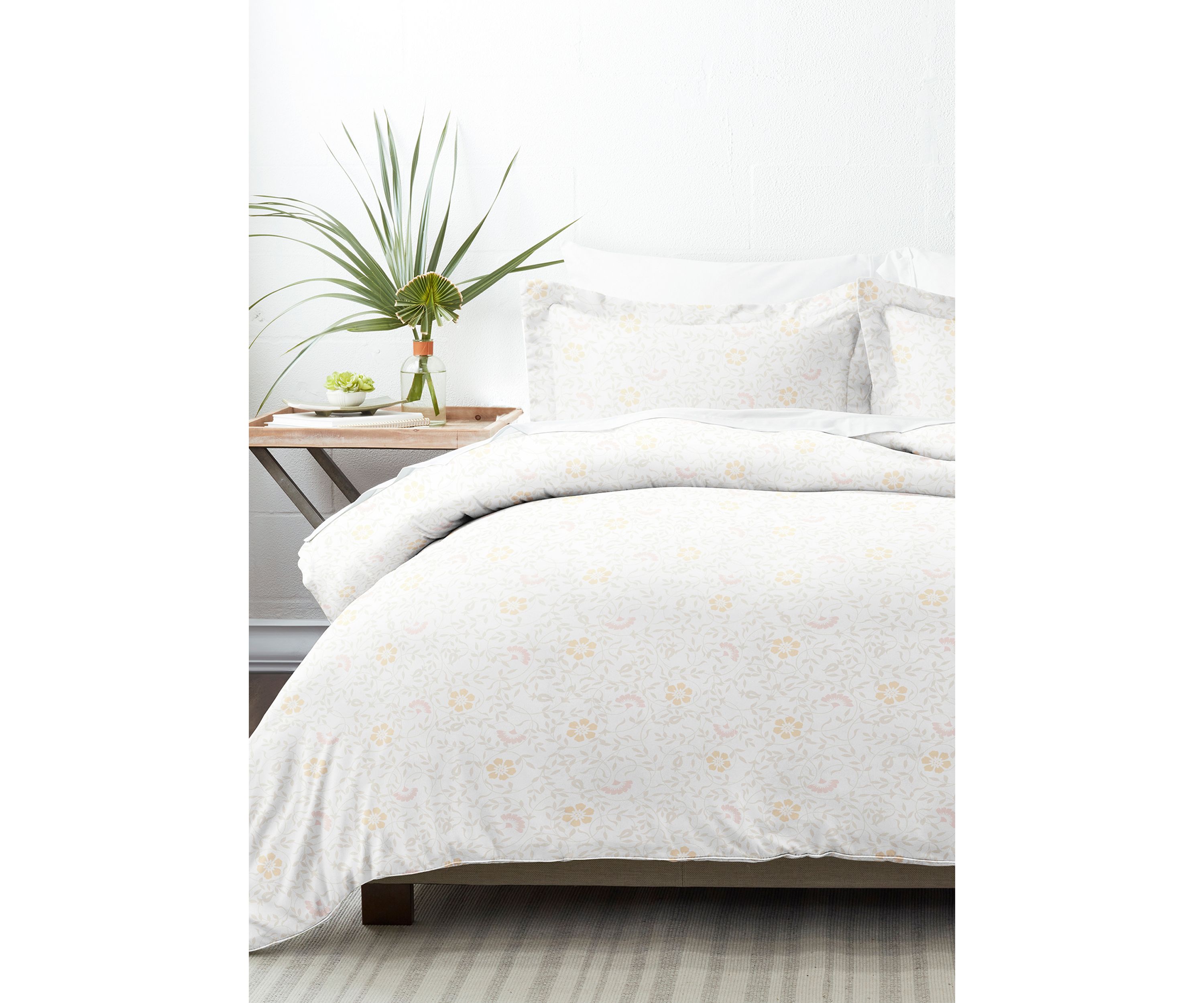 Premium Ultra Soft 3 Piece Spring Vines Print Duvet Cover Set