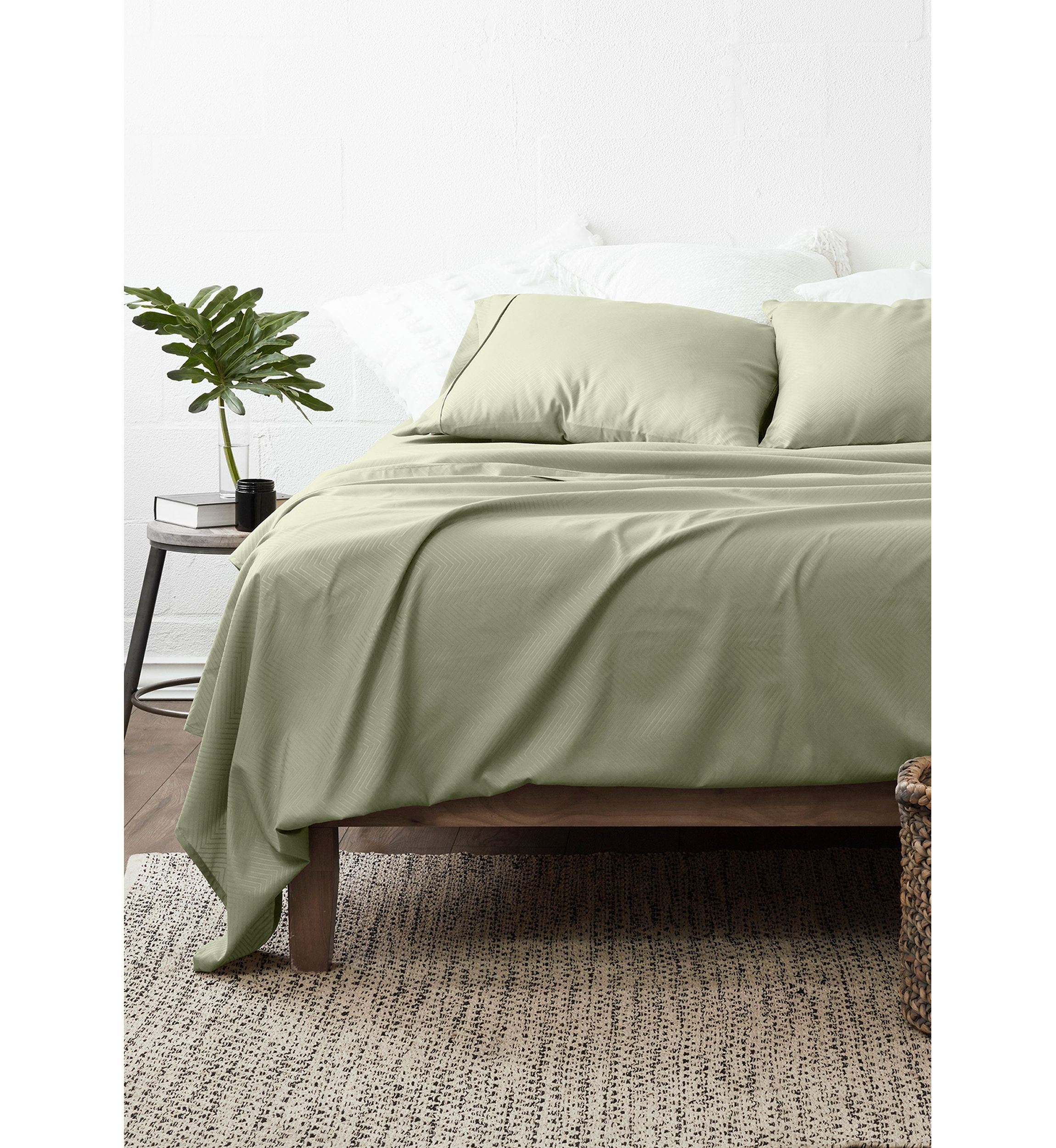 Premium Chevron Embossed Bed Sheet Set